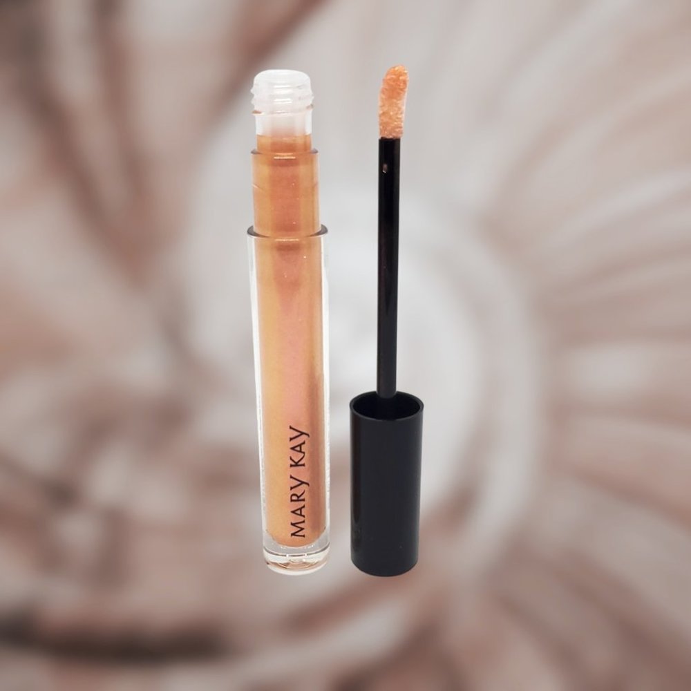 Sheer Illusion Shimmer Unlimited Lip Gloss - Mary Kay - Picture 4 of 8